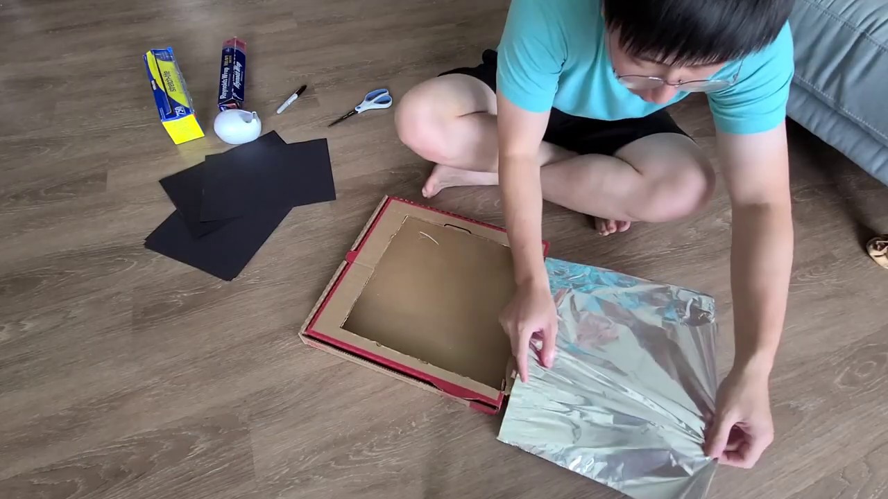 Making s&rsquo;mores with a DIY solar oven!