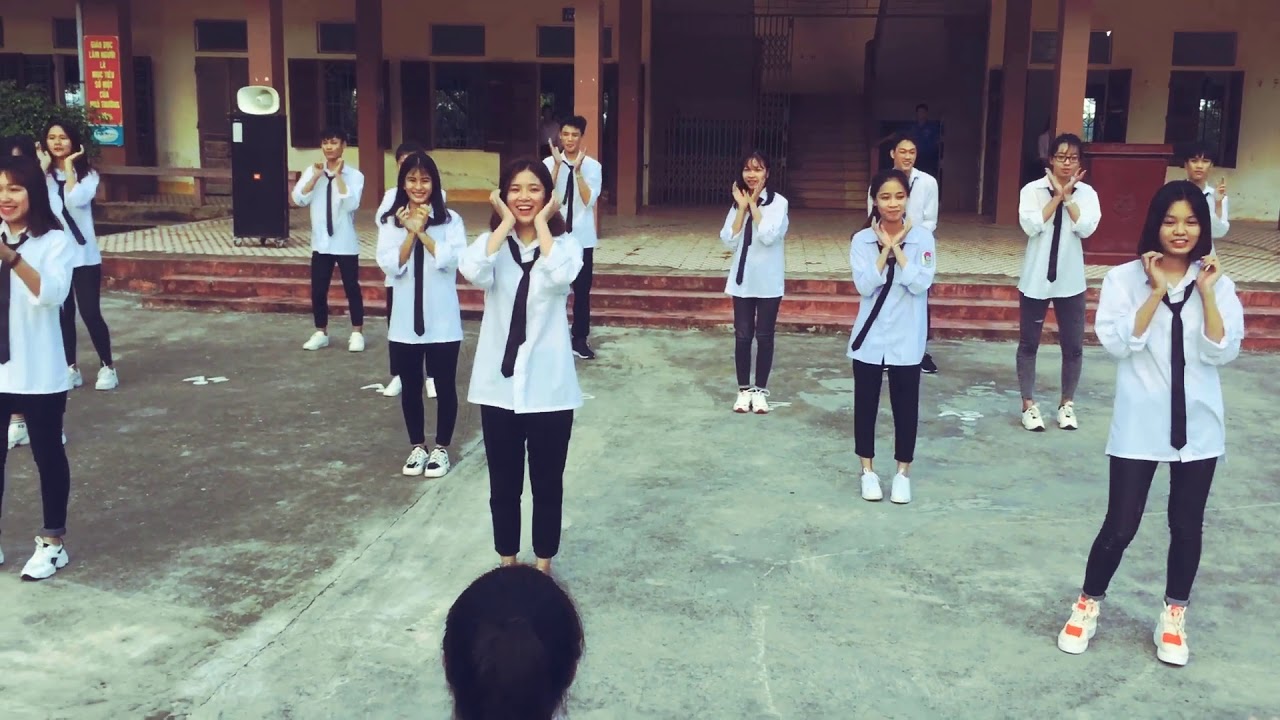 [Ngoại Khóa] Nhảy Hiện Đại - Mashup Good Boy + Baby + Louder - Team 12D3 || NHA Confession