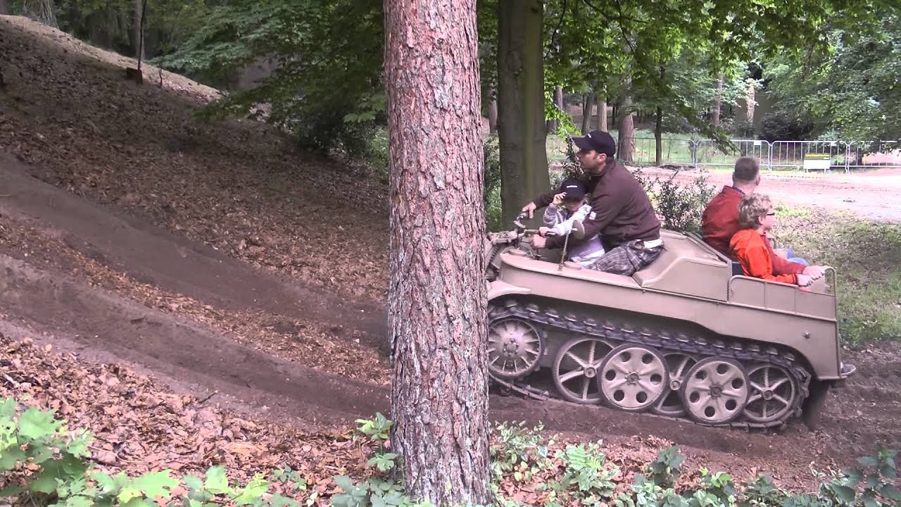 Kettenkrad in Action Militracks Overloon 2011.m2ts