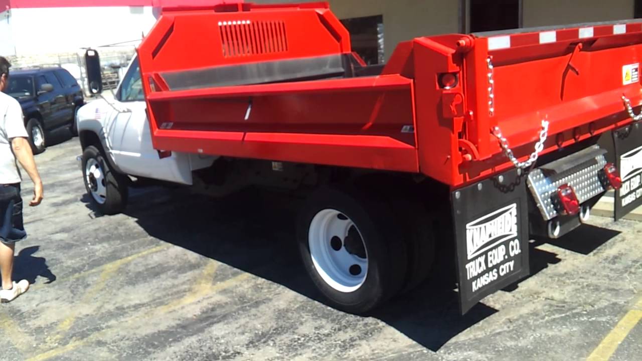 2001 GMC C3500 DUMP TRUCK