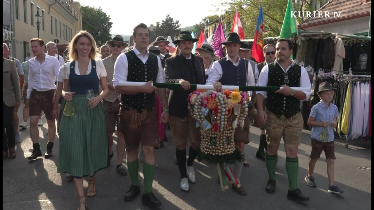 Tracht und Tradition am Neustifter Kirtag