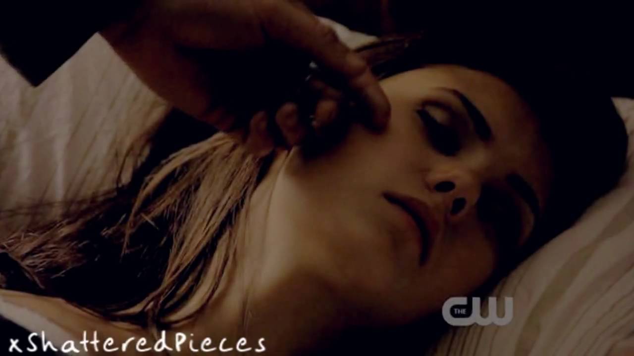 love the way you lie ; (damon/elena)