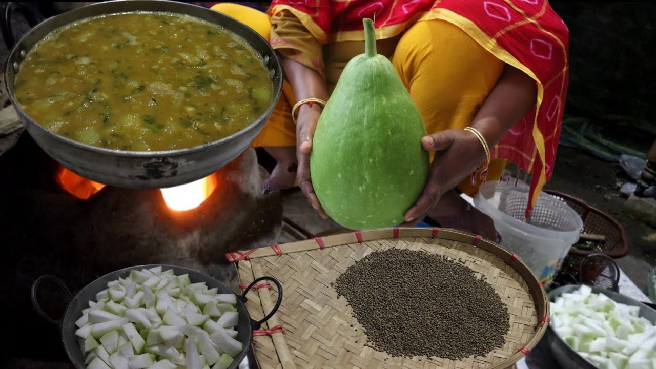 Urad dal with bottle Gourd Recipe | Village Food And Nature | #villagefood#food#cooking#kitchen 