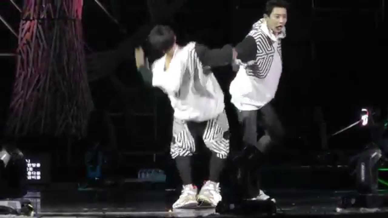140921 EXO Machine Baekhyun,Chanyeol