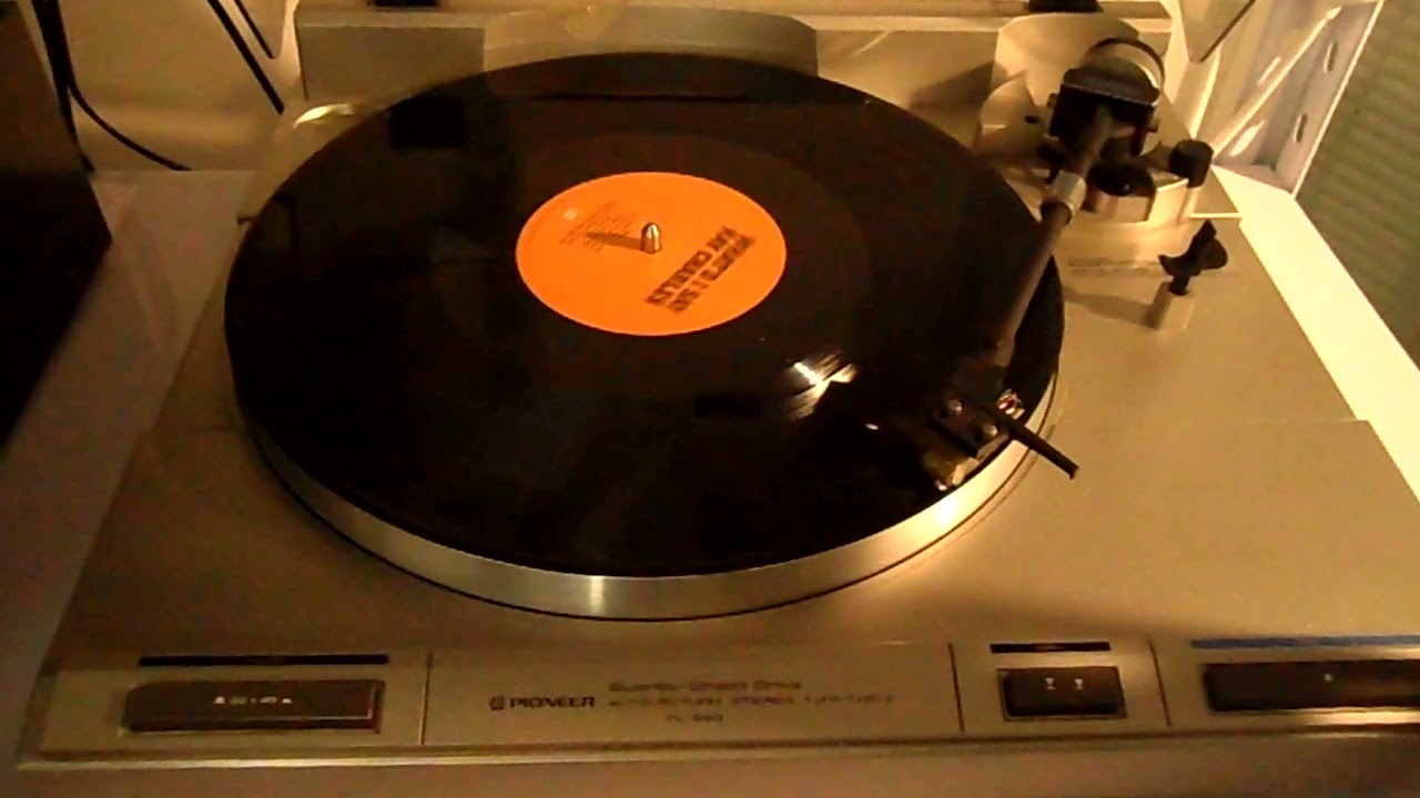 2 Giradischi PIONEER PL 640