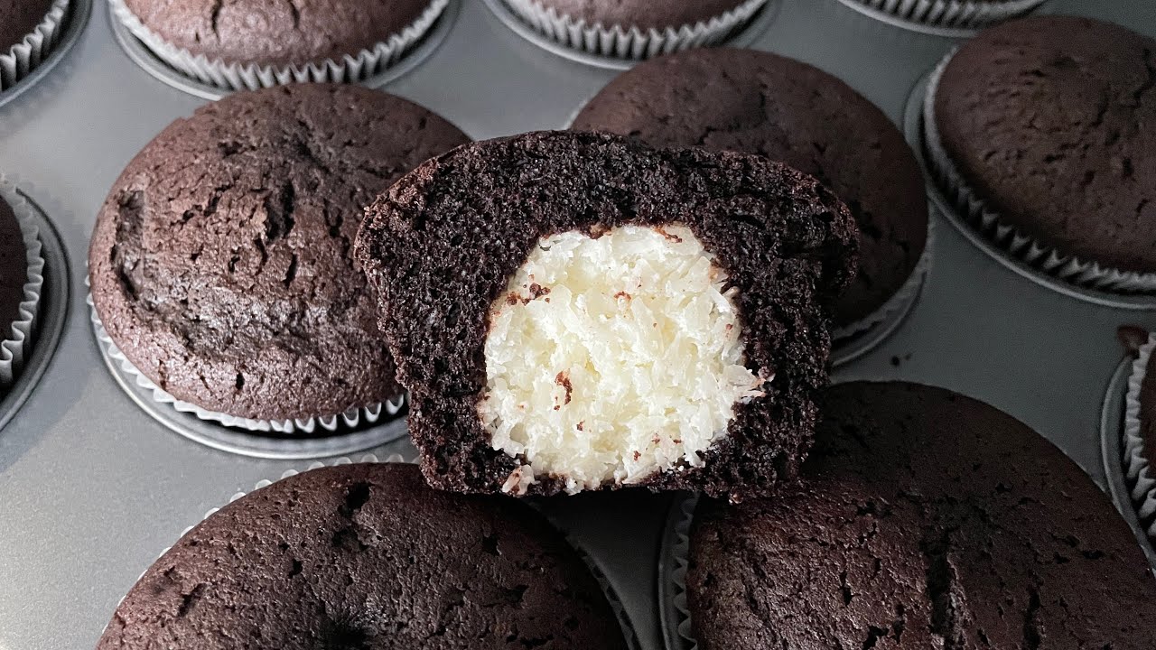 Weiche und fluffige MUFFINS! super lecker und verschwindet im Handumdrehen !!  Kokos Schoko Muffins🥥