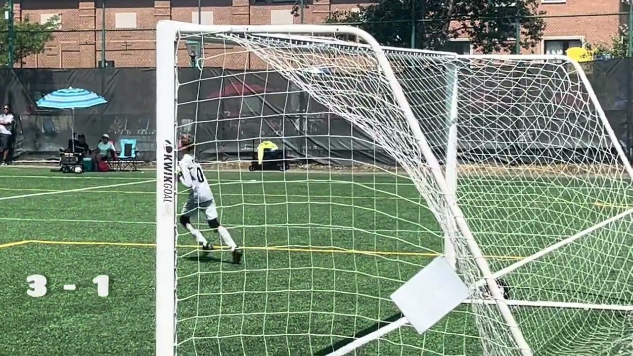 Semifinal:

OSU U12 Black
vs
St-Hubert U12 M Rouge
4 - 2
