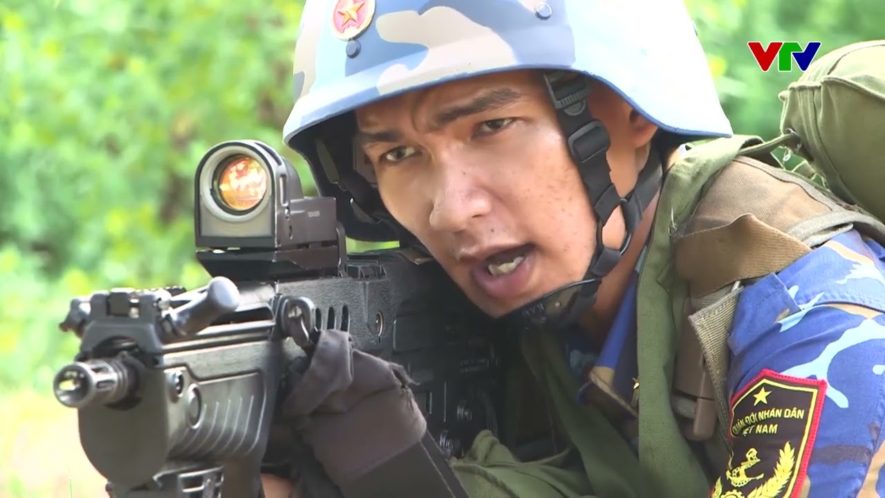 Hải quân đánh bộ diễn tập đổ bộ đường biển | VTV24