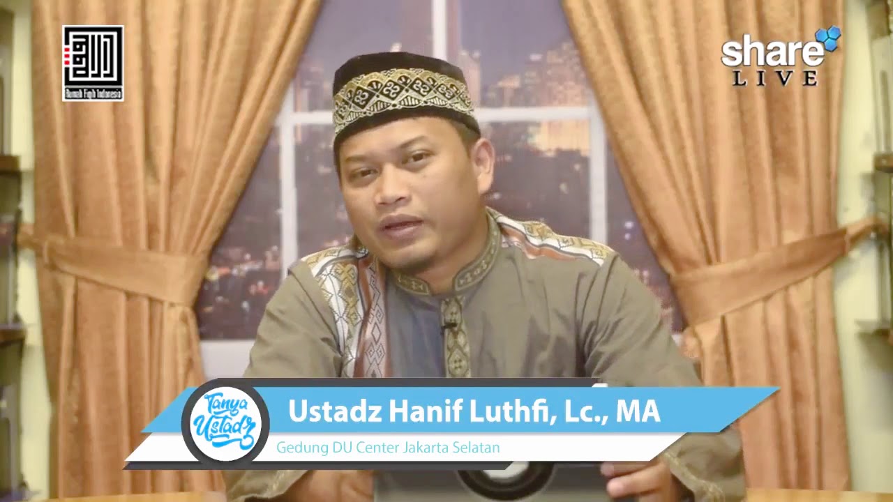 5. Manakah yang lebih utama mendengarkan khutbah atau shalat tahiyatul masjid