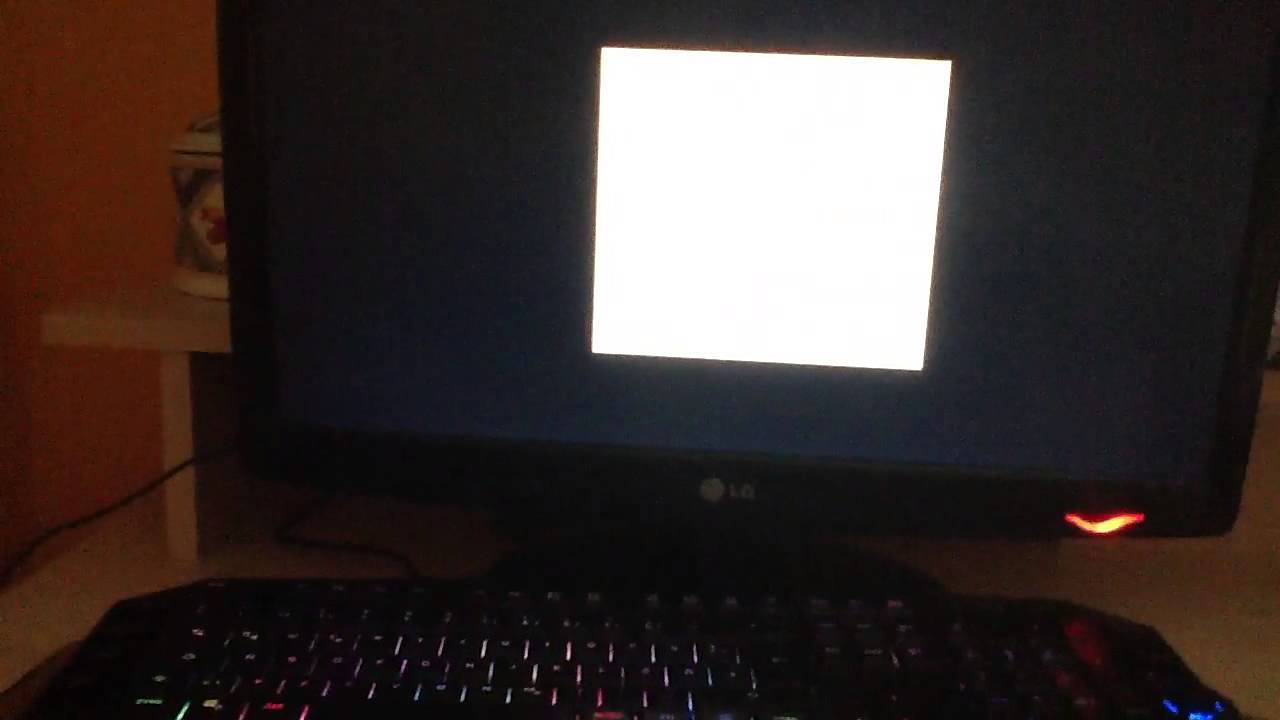 HILFE! Mein Windows 8 Pc spinnt! Bitte helft mir! Der desktop ist nur schwarz!!