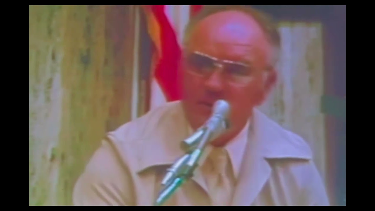 Ted Bundy questions Utah Cop Sergeant Bob Hayward in the Chi Omega trial (9/7/1979)