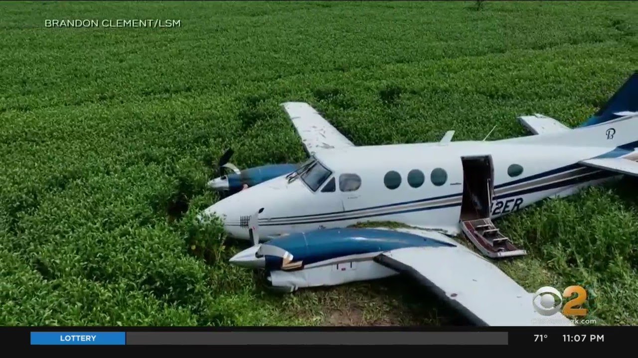Man charged after allegedly stealing plane, threatening to crash