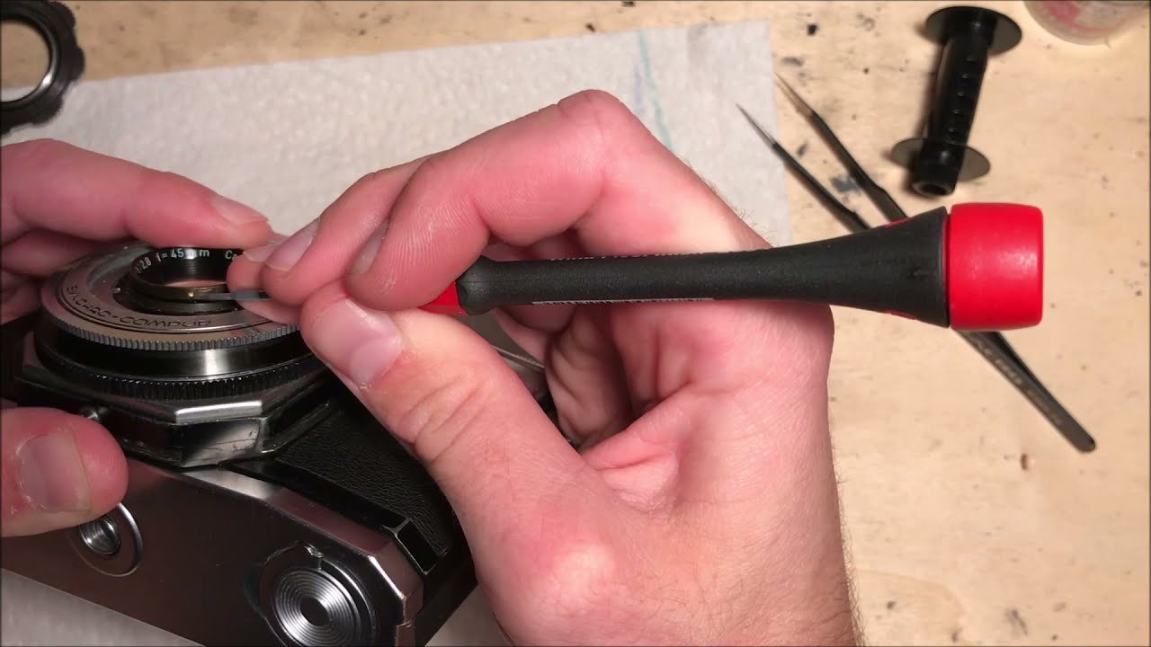 Contaflex II CLA Repair [part 1/7] - removal of the top cap and prism