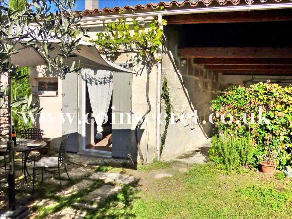 In Mouri&egrave;s in the Alpilles, gite with shared pool and private courtyard.  Sleeps 2 + baby