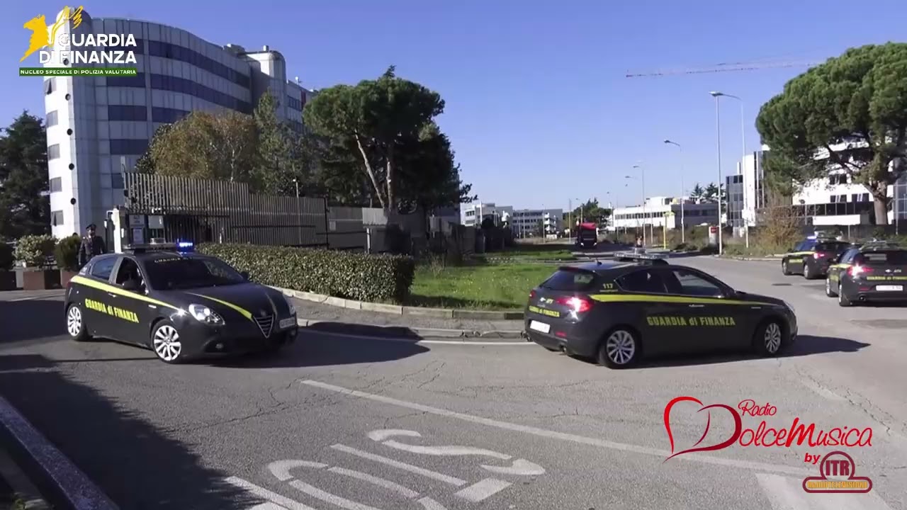 NAPOLI 10/03/26 – TRUFFE INFORMATICHE E RICICLAGGIO, DUE ARRESTI