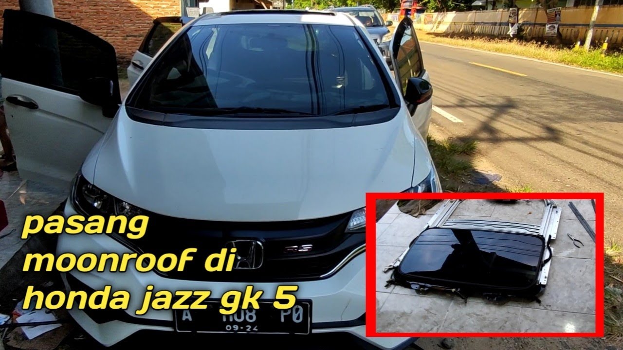proses pemasangan moonroof di honda jazz gk 5