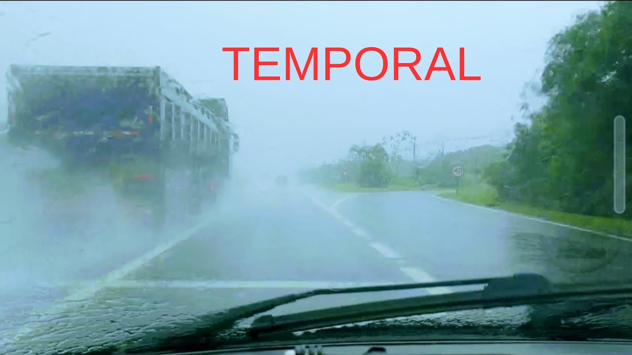 Fui trabalhar debaixo de um temporal 🌧️