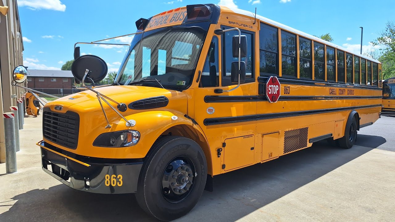 2025 Thomas C2 Tour and Walk Around | Bus 863