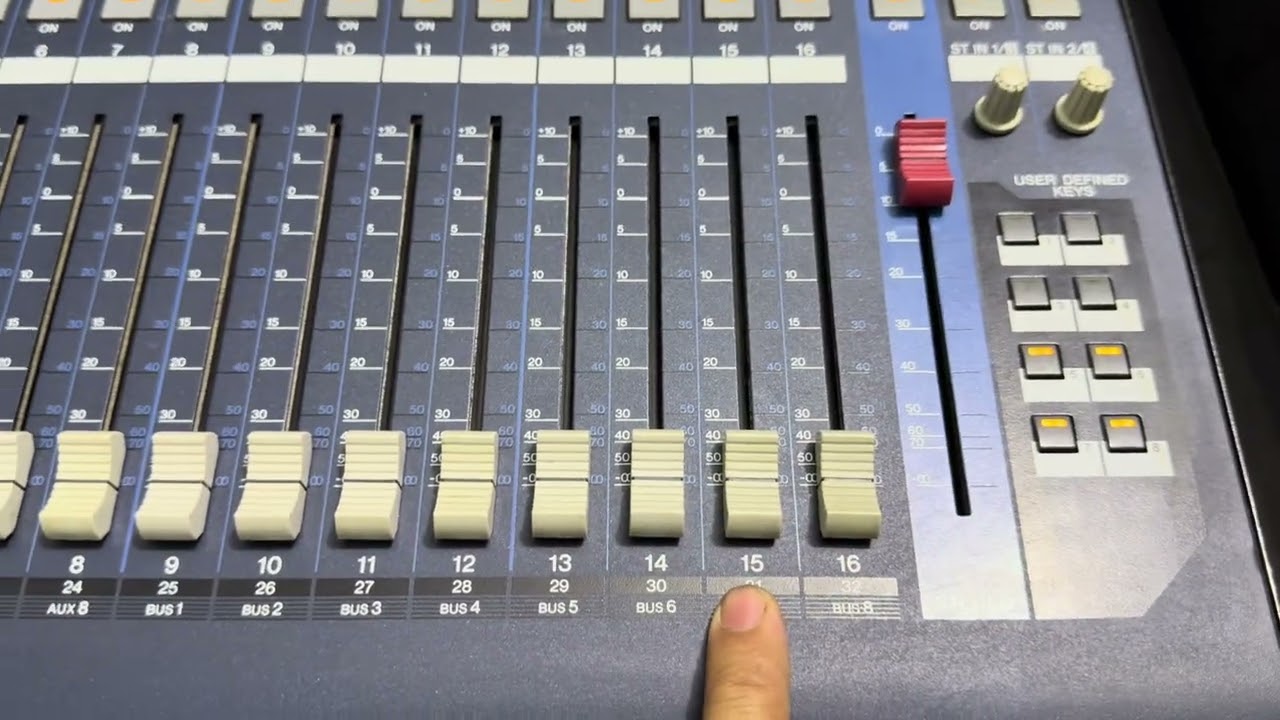 Tes chi tiết mixer Yamaha 01v96 VCM cho khách Zalo:0867505079