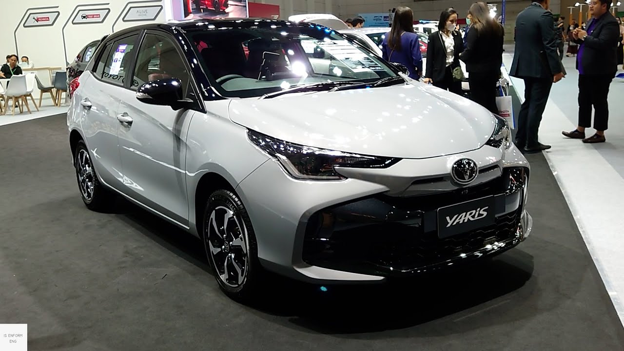 2025 Toyota Yaris Hatchback (XP150) / In-Depth Walkaround Exterior & Interior