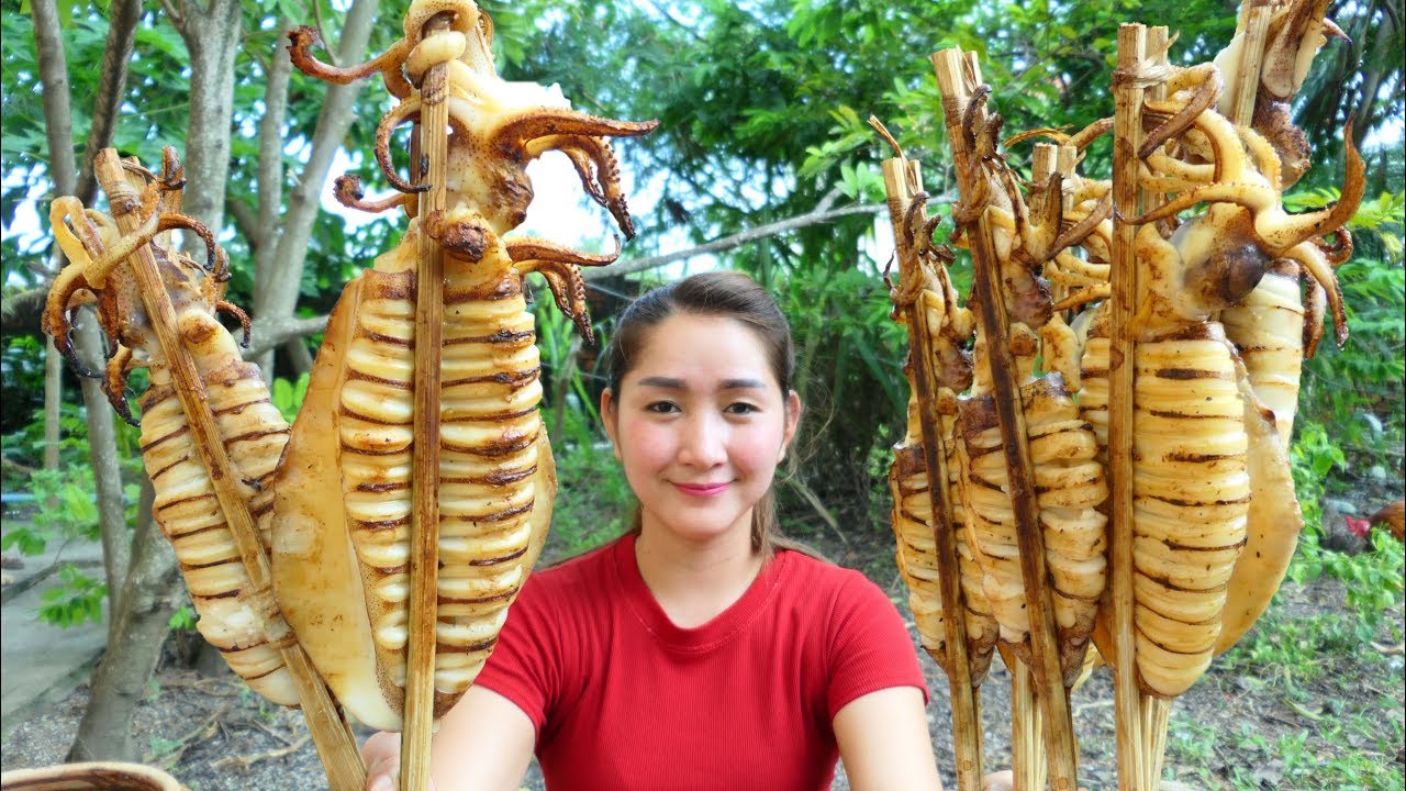 Yummy Squid Grilling Chili Sauce Homemade - Squid Grilling Recipe - Cooking With Sros