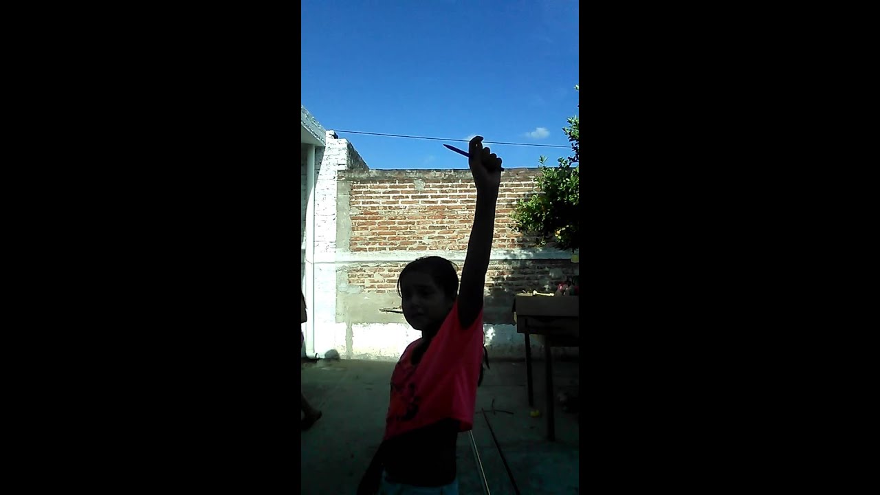 un dia con malena y la venta de garage