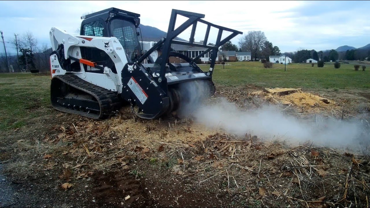 Grinding Large Stumps with Forestry Mulcher