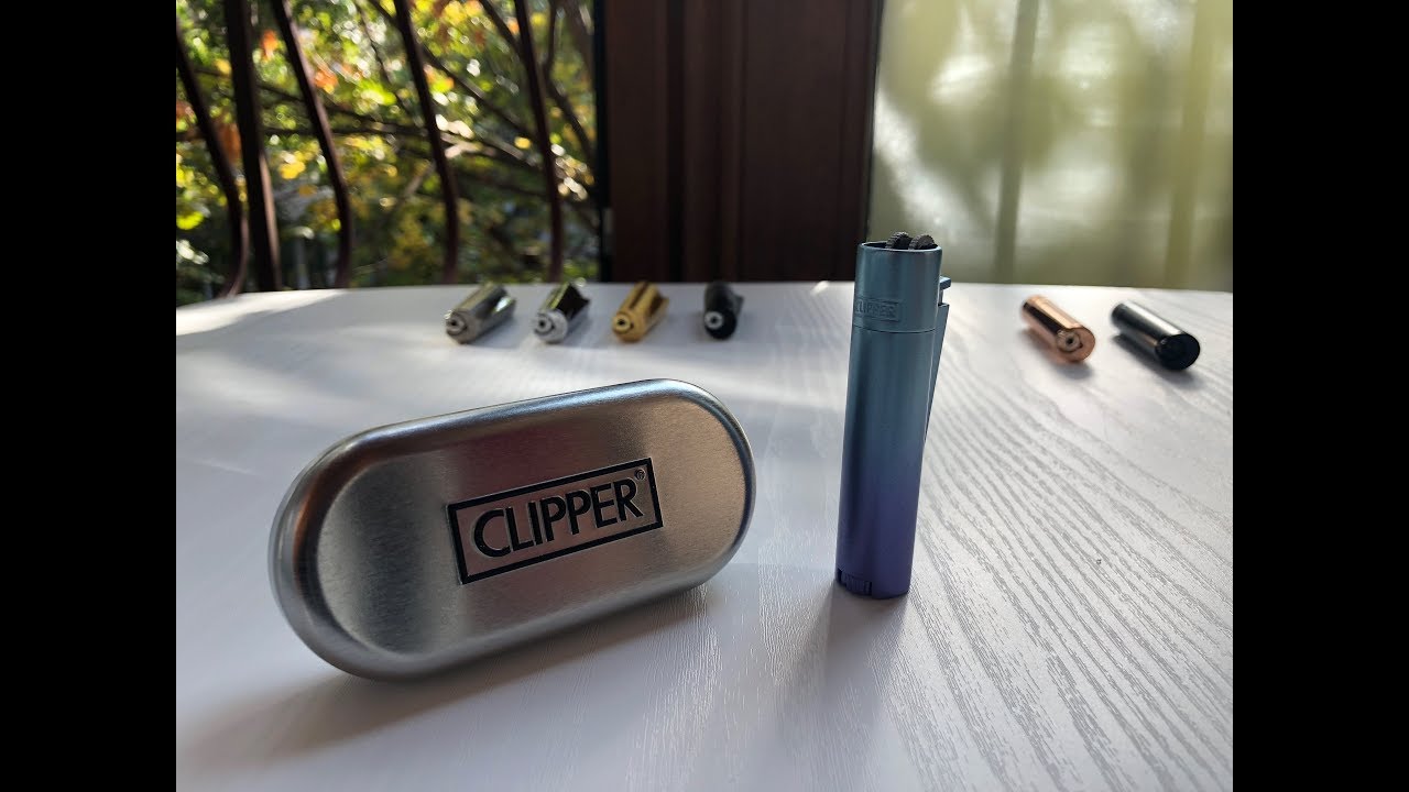 Metal Clipper lighter, gradient blue(Метална запалка Clipper цвят:преливащо син)