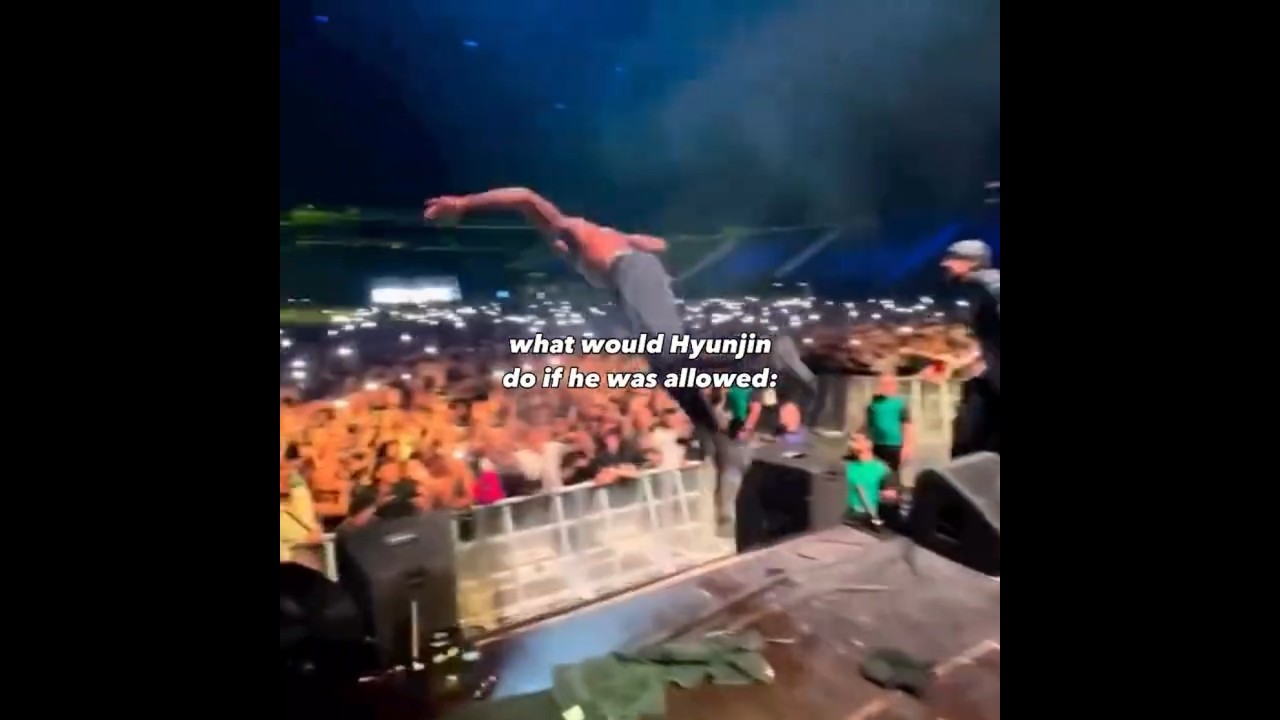 Imagine if his pabo ahh misses 😭🙏 #skz #straykids #hyunjin #funny #concert #kpop #stage #kpopfypシ