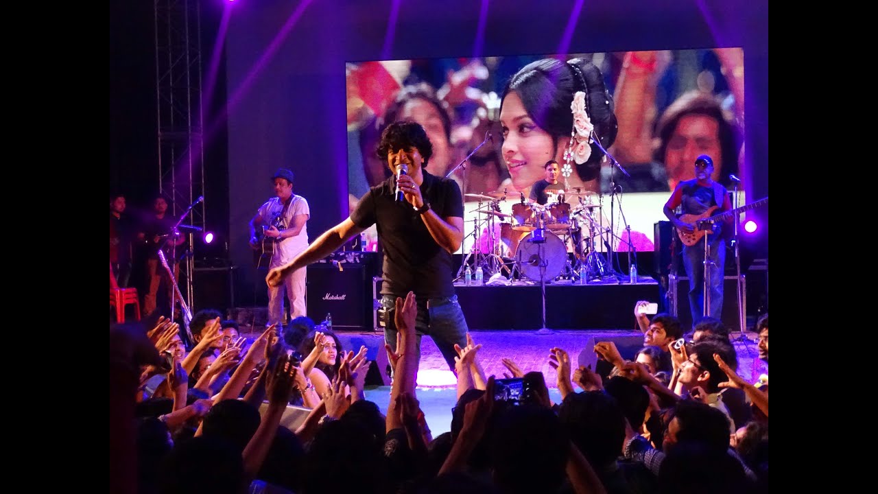 Kya Mujhe Pyaar Hai by KK @Rhapsody 2k15 Medical College Kolkata