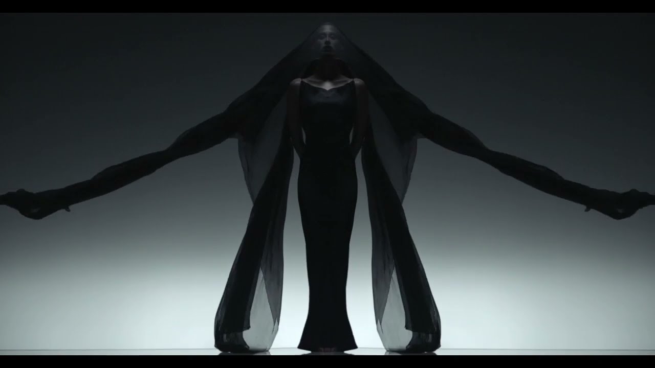 Giorgio Armani - 