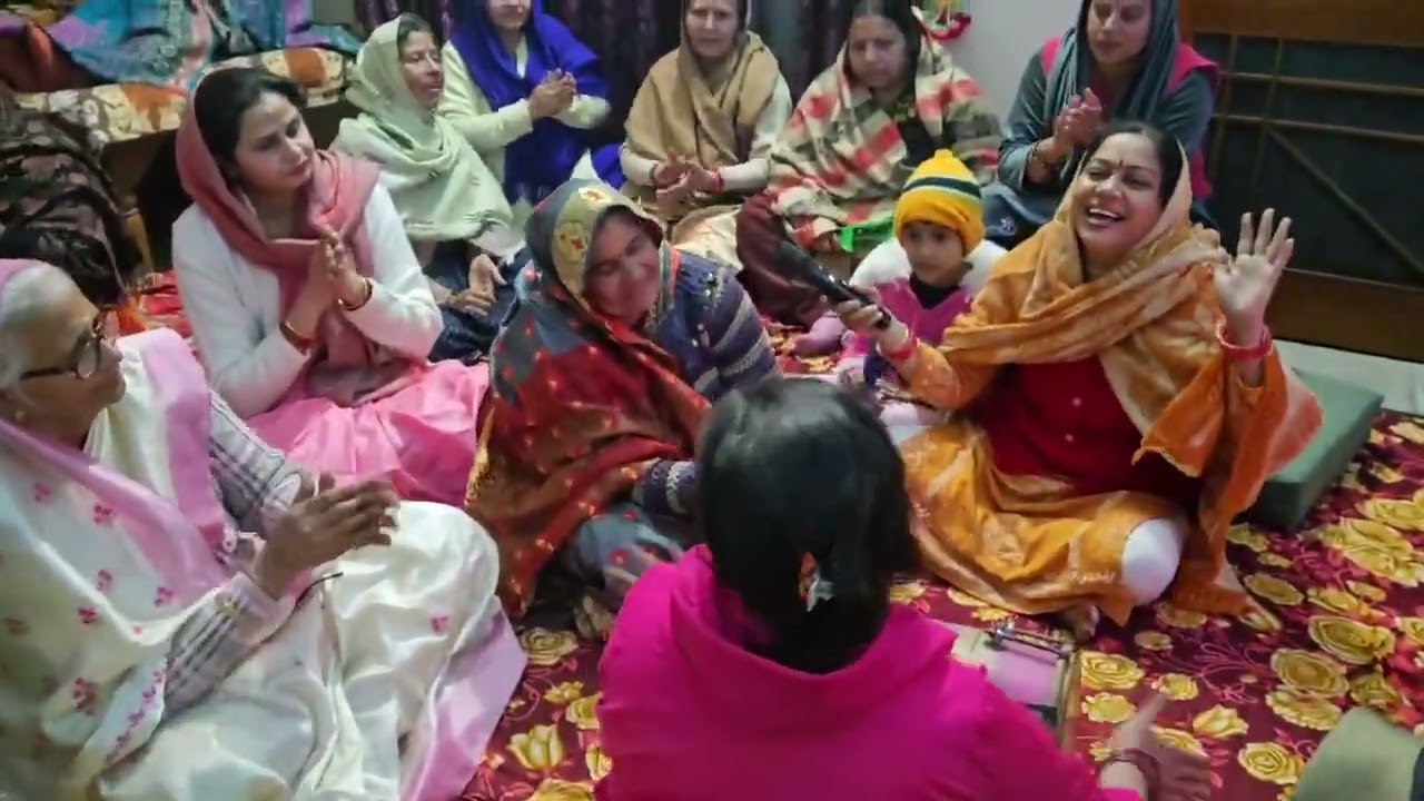 शबरी से  मिलने राम चले💃🙏 गोविंद हरे गोपाल हरे  🦚🥰 #bhajan #viralvideo #bhaktisong #song #like #love 