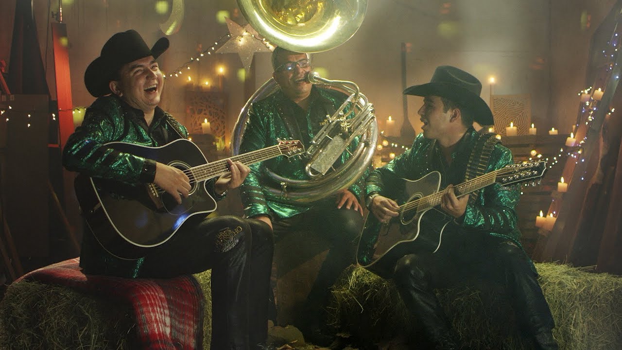 Los Plebes del Rancho de Ariel Camacho - Será Que Estoy Enamorado [Official Video]