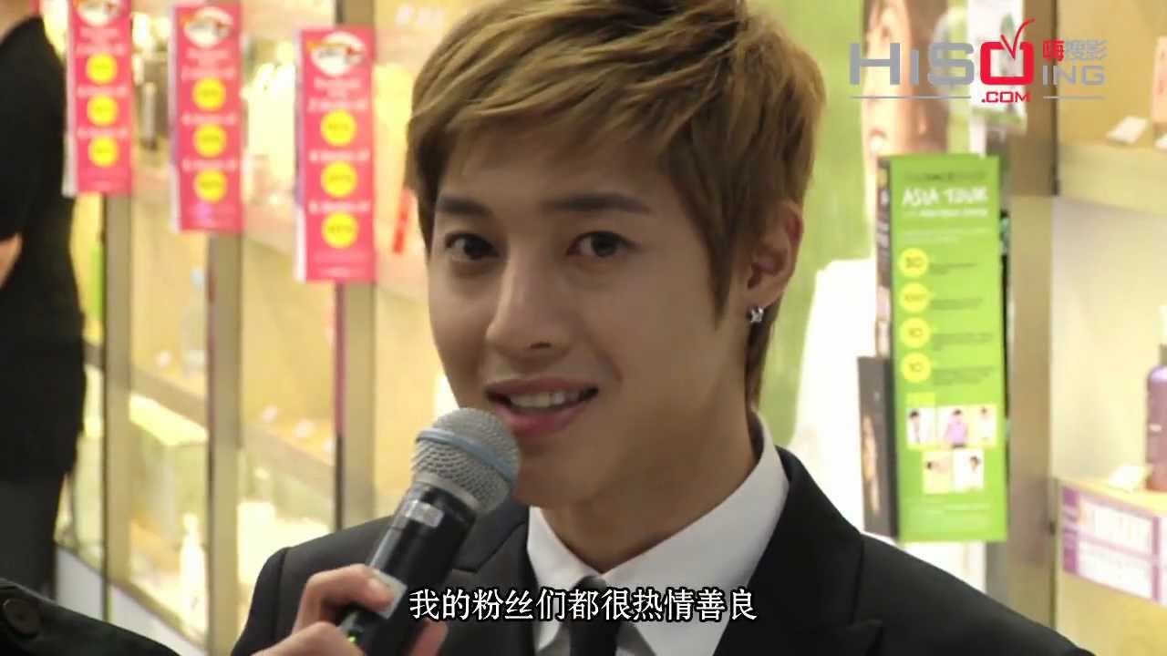 金贤重灿烂笑容见粉丝.Hisoing《娱乐最Live》