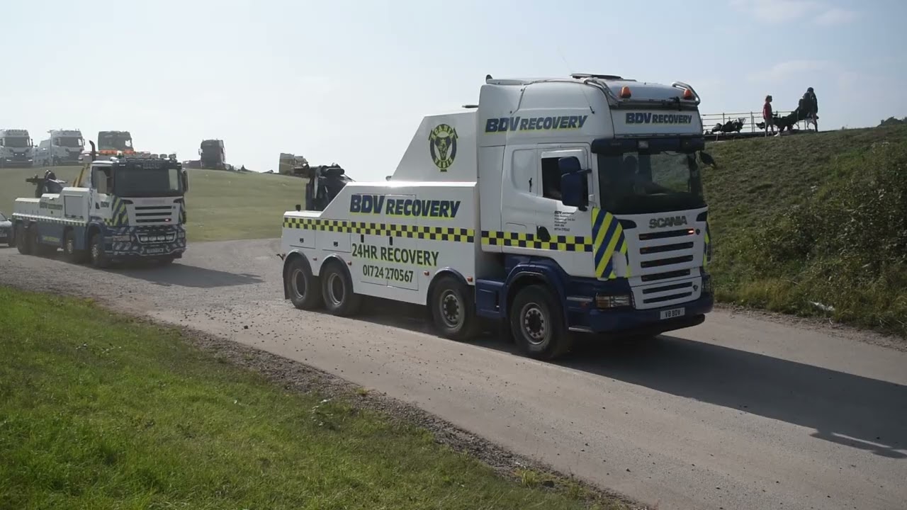 MORE HORNS!! 1000 trucks leave Convoy in the Park Part 3