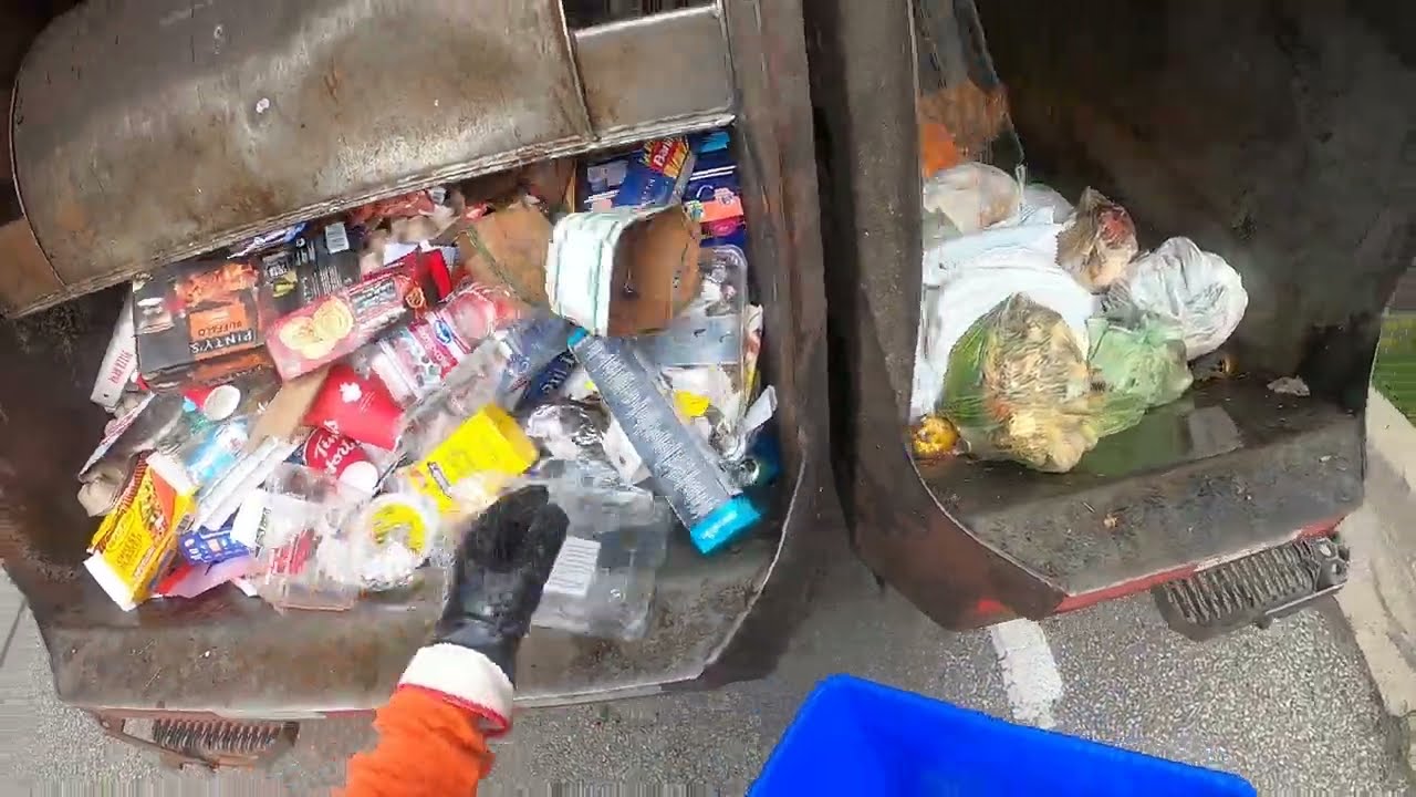 BLUE & GREEN MACHINE (Recycling & Organic Split Rear Load Fanotech International GoPro POV)