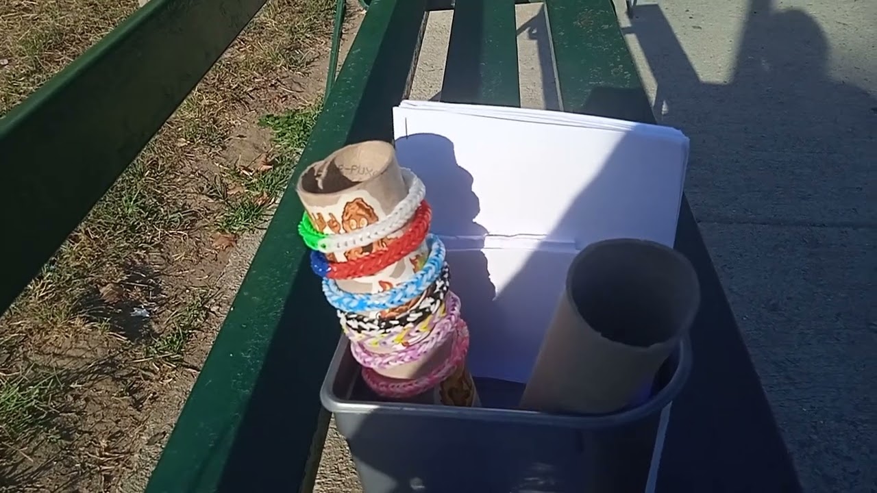 parte 1 vendiendo pulseras en la calle capítulo 1