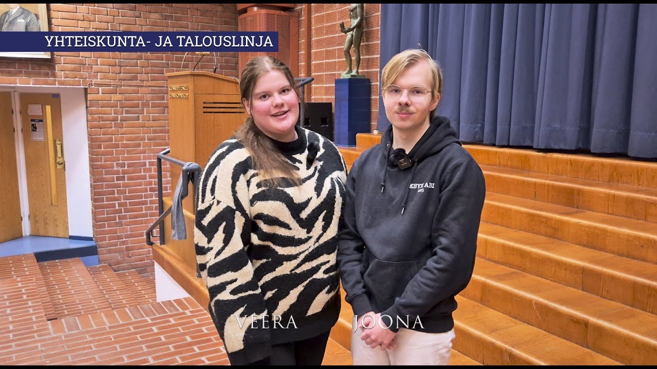 Linjaesittely: Yhteiskunta- ja talouslinjan opiskelijat