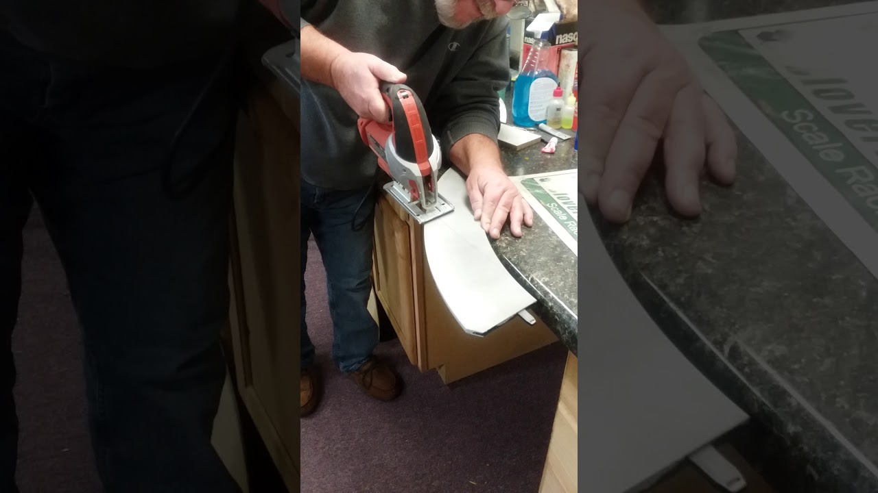 Cutting Carrera Track