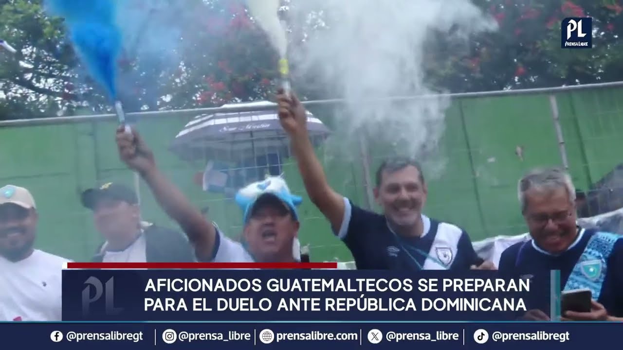 Aficionados guatemaltecos llegan a estadio Cementos Progreso para el duelo ante República Dominicana
