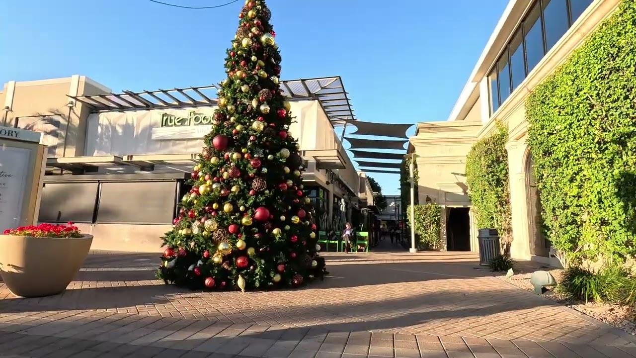 77º Weekend in Downtown Phoenix - Bike Tour - Biltmore Fashion Center  - Phoenix Arizona