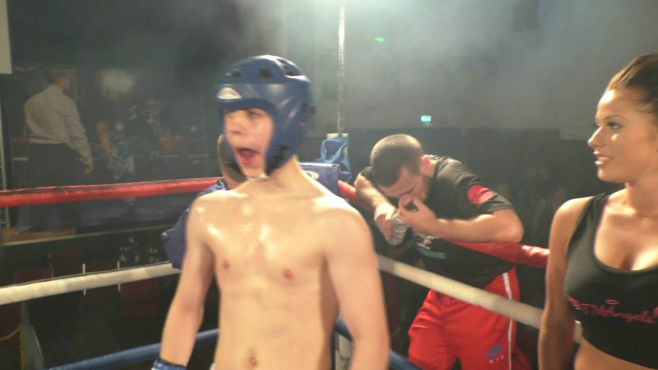 Cyclone Fightnight 24th October 2015Judd Button V Ross McLeish