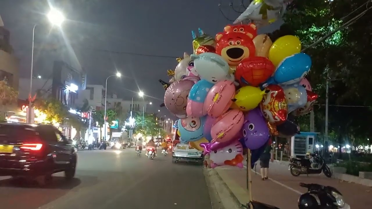 Tĩnh lặng  phố đêm  phan thiết cuốii năm  22/12 al