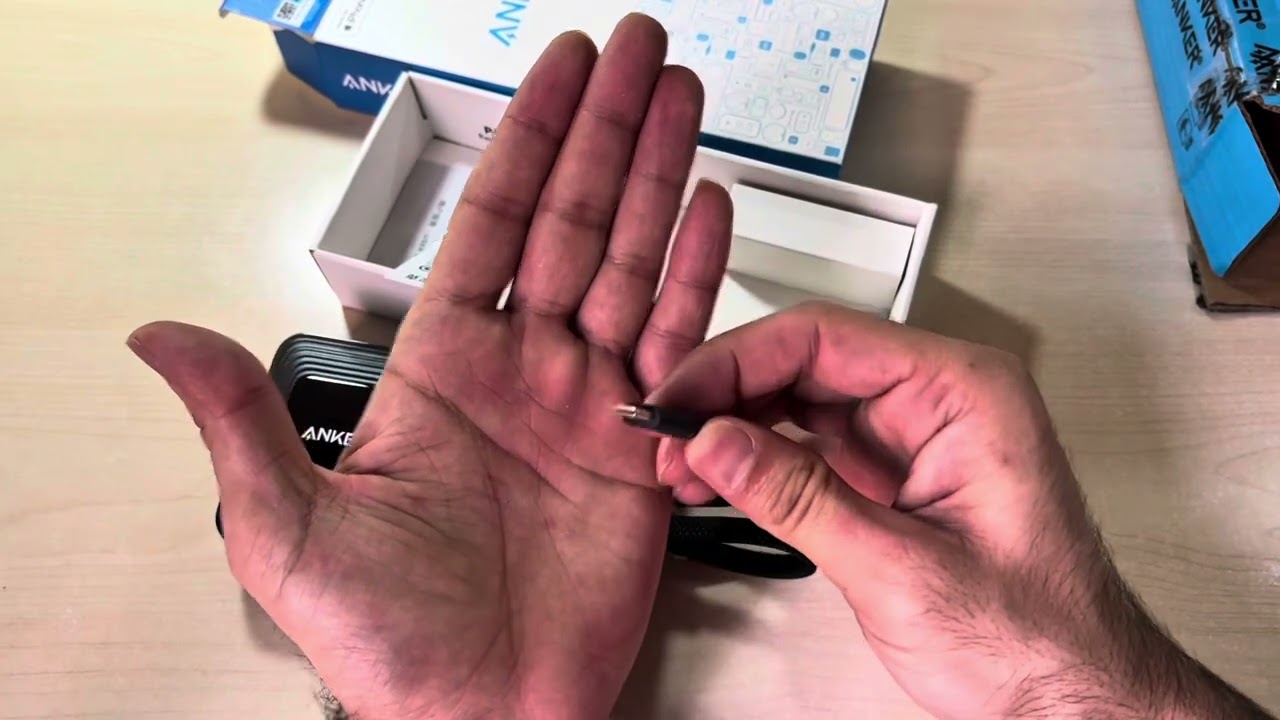 Anker zolo Power Bank, 20,000mAh 30W with Built-in USB-C and Lightning Cable || unboxing 