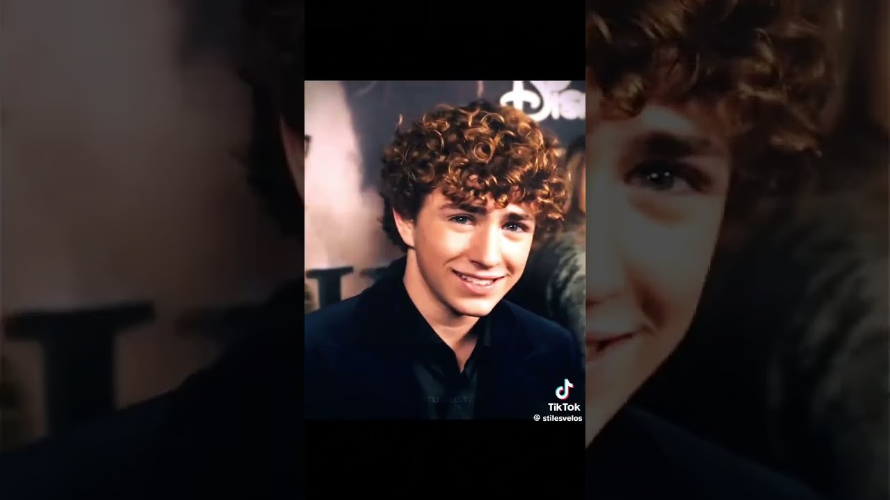 Walker Scobell is so fine 