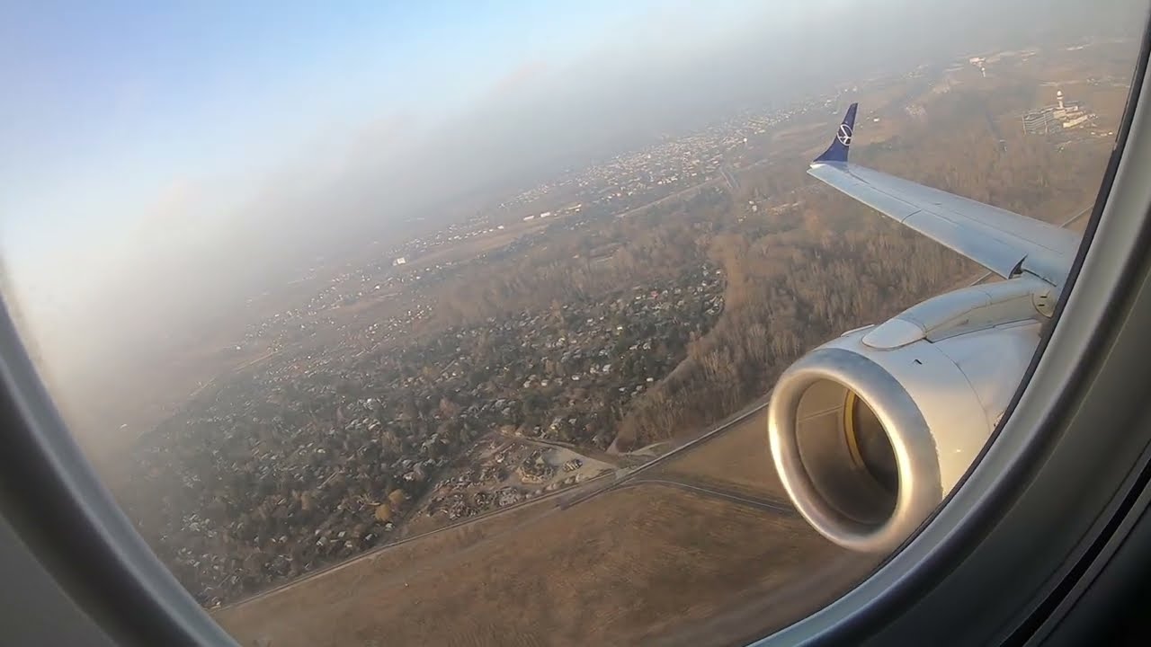LOT Embraer ERJ-190STD Departing Warsaw (WAW)