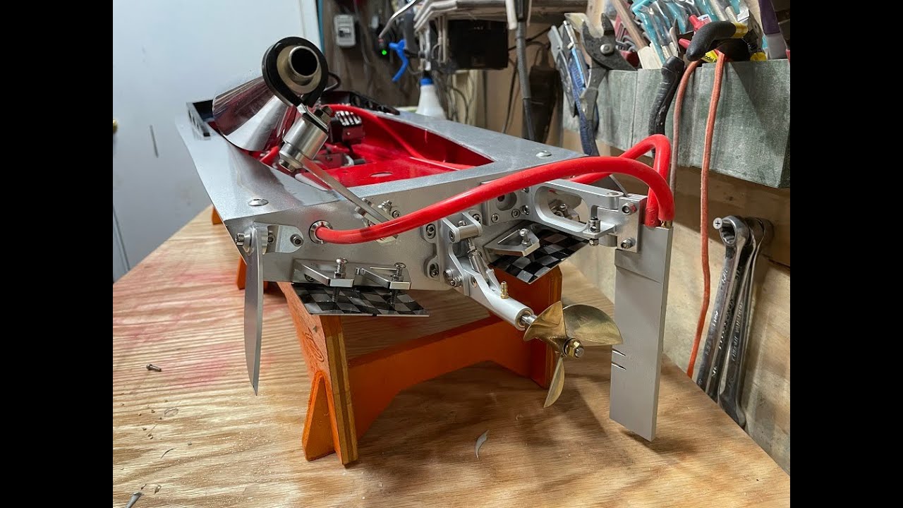 Chapter 11- ZippKits Super Sport Build Series : Finished boat and radio set up