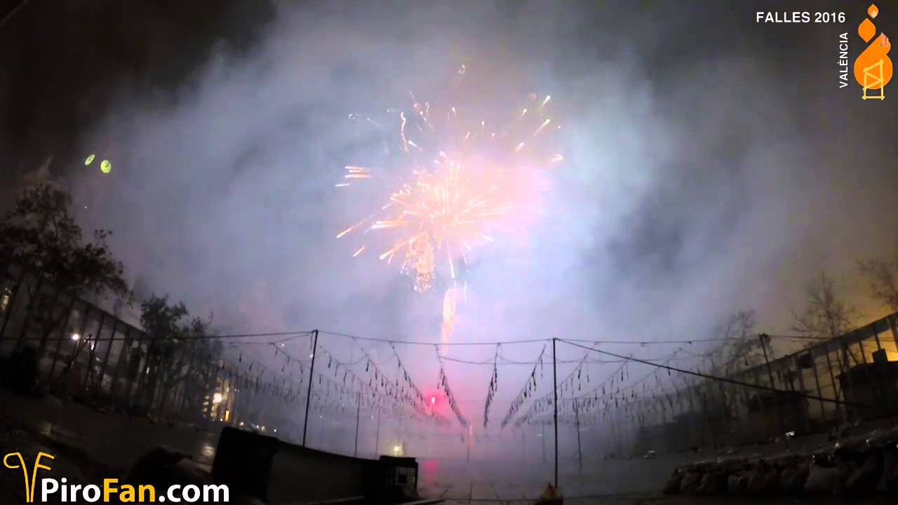 Mascletà Nocturna de la Cremà Fallas 2016 - Pirotecnia Europlá