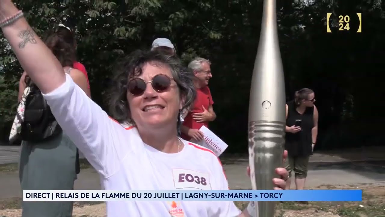 Le Collectif Triplettes Roses porte la Flamme Olympique - 20 juillet 2024