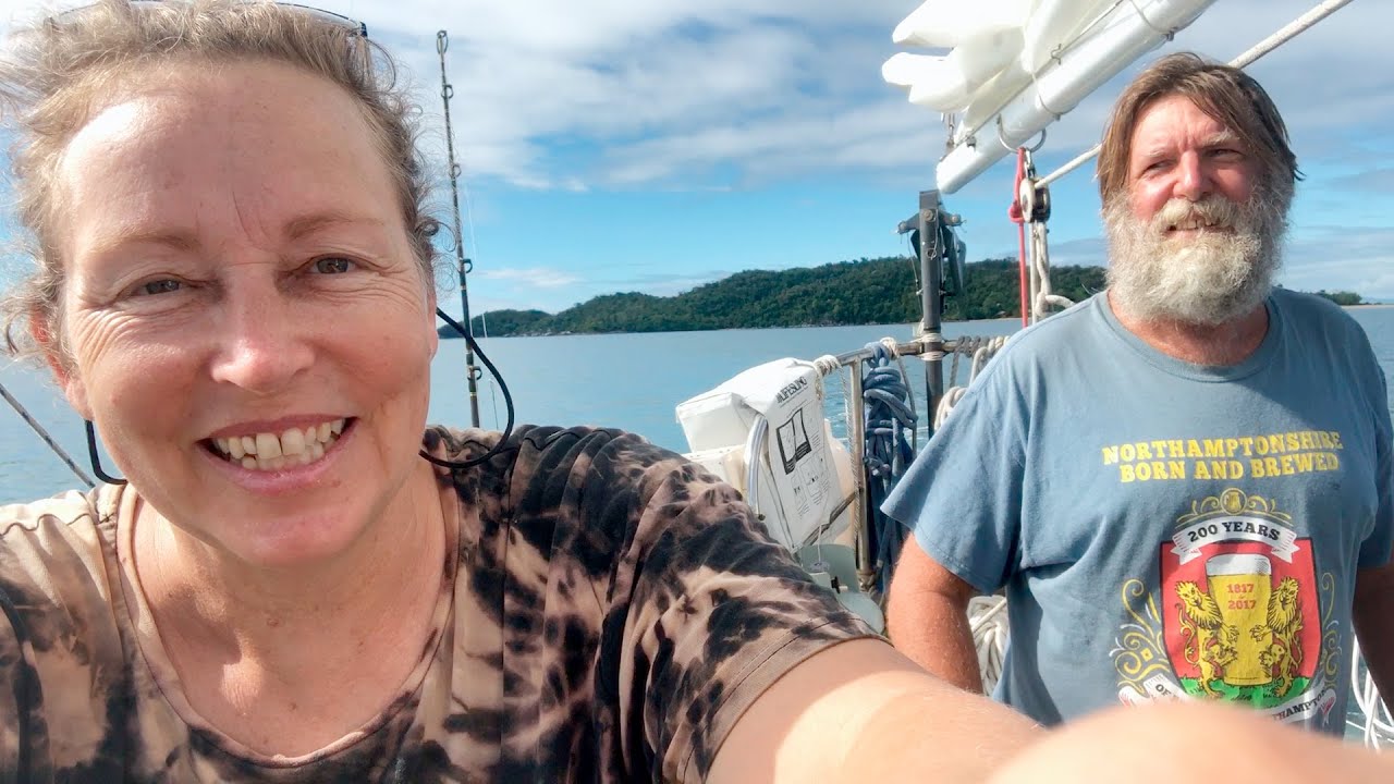 Ep 242 | We're Stuck! Gearbox Failure. No Wind! No Power! No Solar! Garden Island, Sailing Nutshell